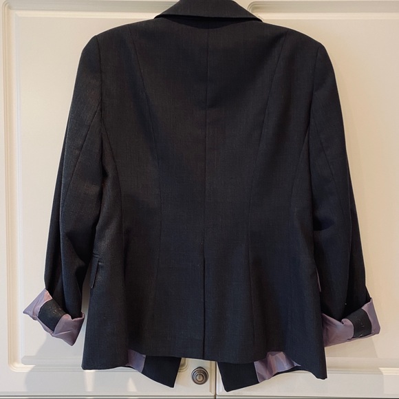 Anne Taylor Blazer Gray with mauve lining - Picture 4 of 6